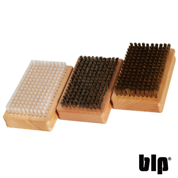 <BR>blp ホットワックス用ブラシ3点セット<BR>ナイロンブラシ、ブラス(真鍮)ブラシ、馬毛ブラシの3点セット<BR>スキー、スノボのチューンナップの必需品!使いやすい大きさ!<BR>