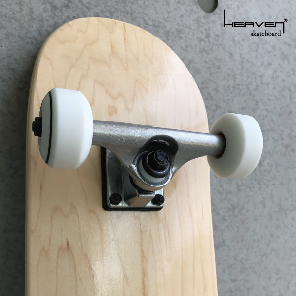 スケートボード<br>コンプリート<br>Vitamin 27×7 HEAVEN JUNIOR SKATE COMPLETE<br>ヘブン ジュニア用スケボー<br>ハイスペック スケートボード 完成品 高品質<br>子供用 キッズ用 ジュニア用 入門 初心者<br>