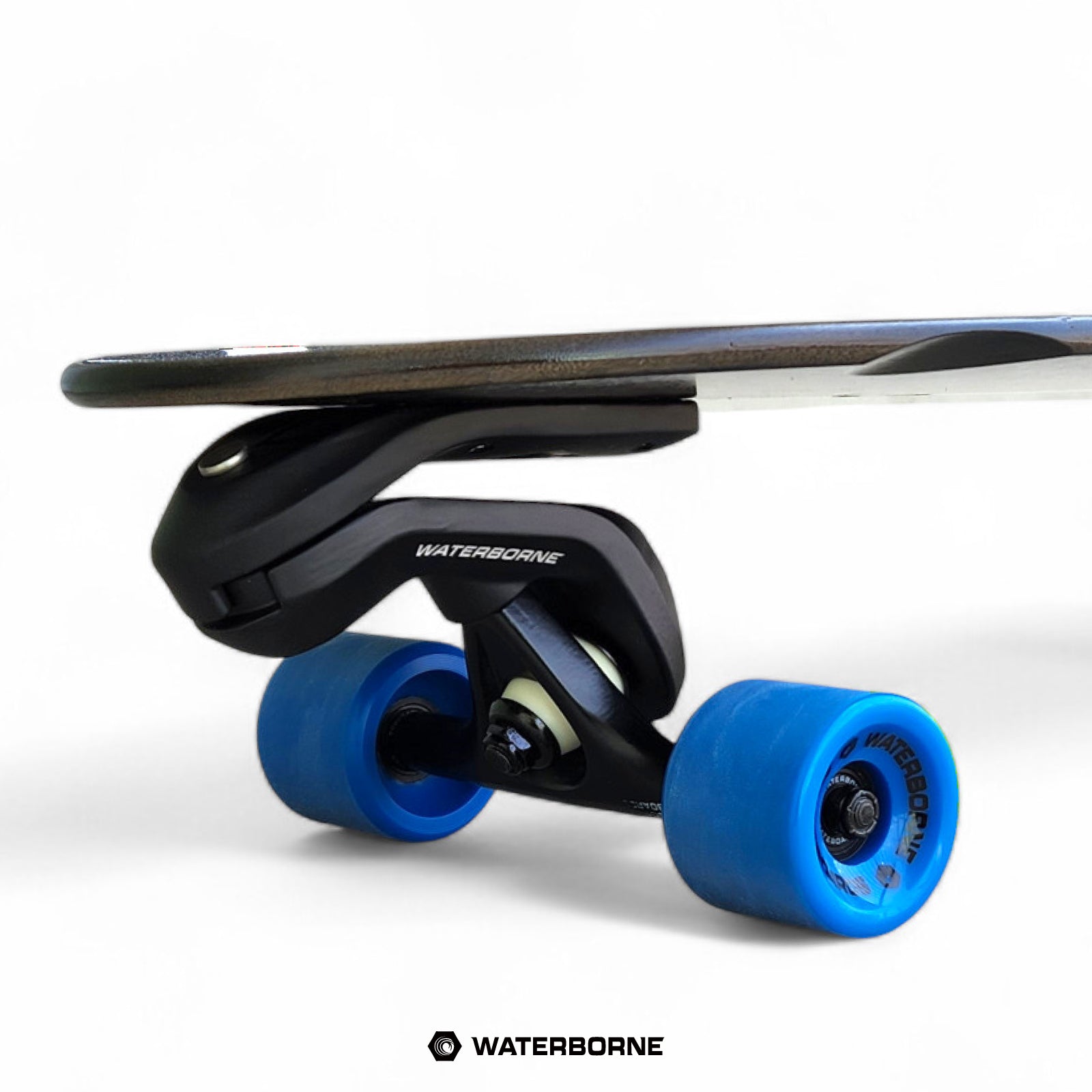 【サーフスケート】DREAM TAURUS BLACK BAMBOO(ドリームタウラス ブラックバンブー)WATERBORNE ドリームトラック搭載 完成品スケートボード 32インチ×10.5 ワイドデッキ カービング 初心者 上級者 安定感抜群 街乗り オフトレ 練習用にも
