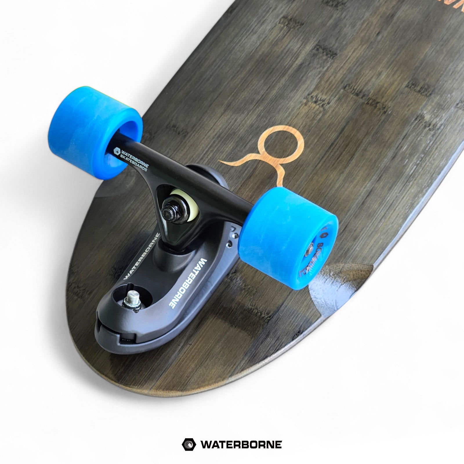 【サーフスケート】DREAM TAURUS BLACK BAMBOO(ドリームタウラス ブラックバンブー)WATERBORNE ドリームトラック搭載 完成品スケートボード 32インチ×10.5 ワイドデッキ カービング 初心者 上級者 安定感抜群 街乗り オフトレ 練習用にも