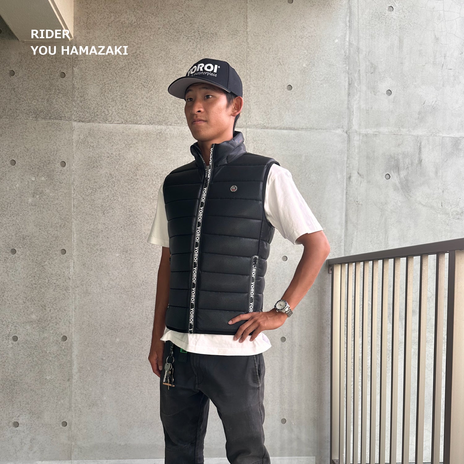 YOROI NINJA VEST プロテクターでもあり、 ダウンベストでもある!背骨、肋骨、鎖骨、脊椎、 内臓を守り 暖かい